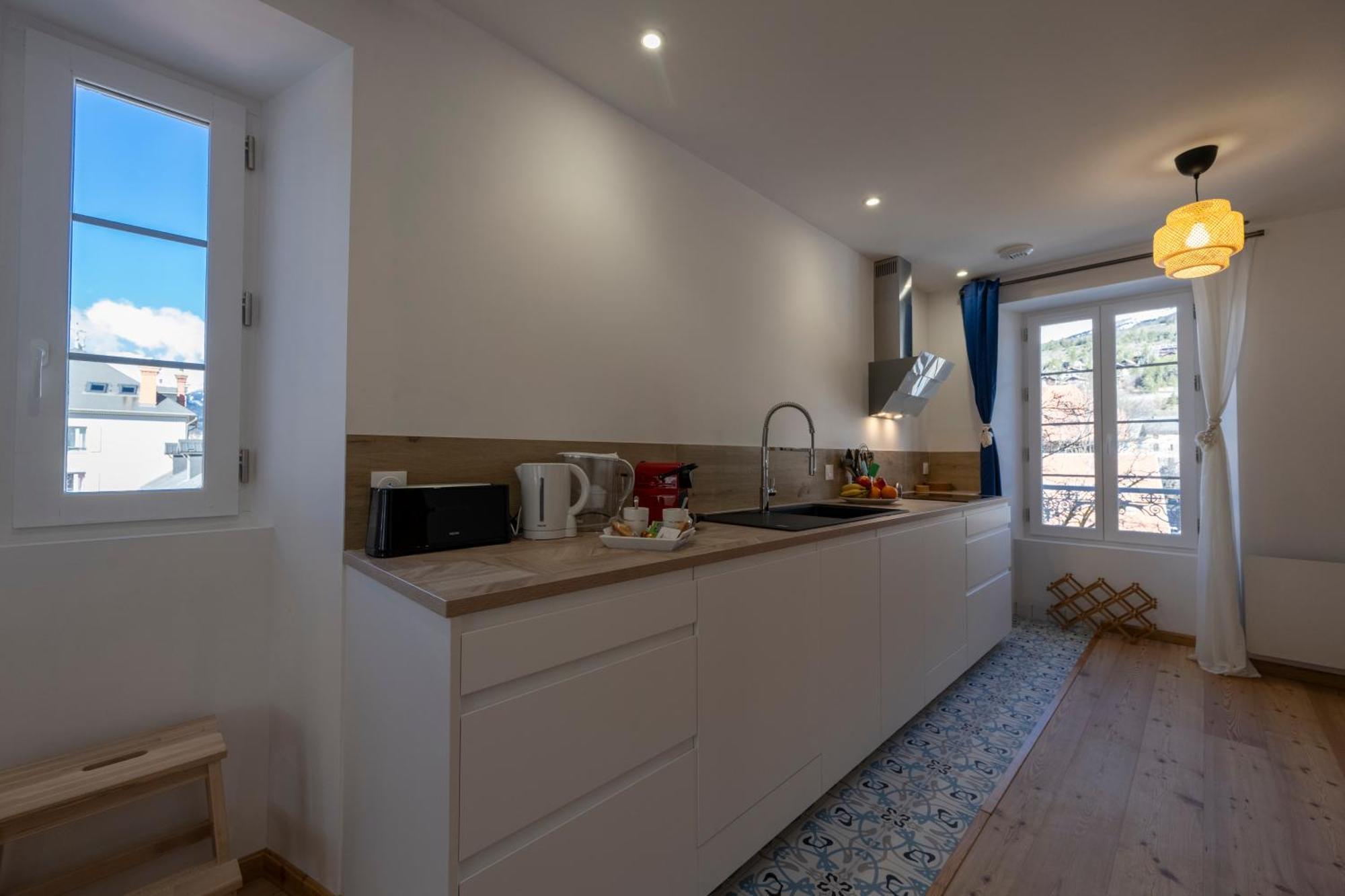 Petite Anita - Centre Ville - Parking Prive Barcelonnette Ngoại thất bức ảnh