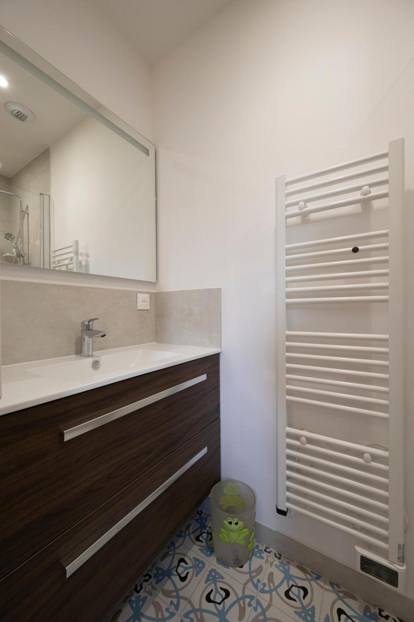 Petite Anita - Centre Ville - Parking Prive Barcelonnette Ngoại thất bức ảnh